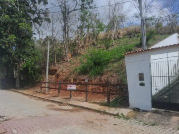 Terreno - Venda - Lava Pés - Paraíba do Sul - RJ