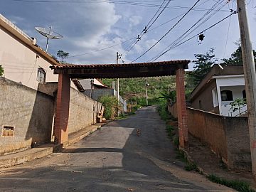 Vende-se terreno no bairro Parque Morone, Para�ba do Sul/RJ