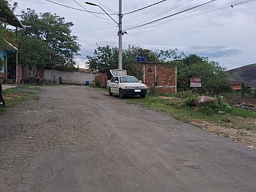 Vende-se terreno no bairro Amap�, Para�ba do Sul/RJ.