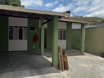 Aluga-se casa no bairro Palhas , Para�ba do Sul/RJ.