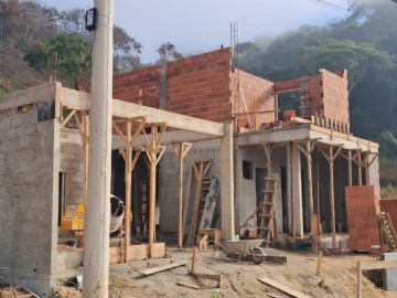 Casa - Venda - Cerâmica D'ângelo - Paraíba do Sul - RJ